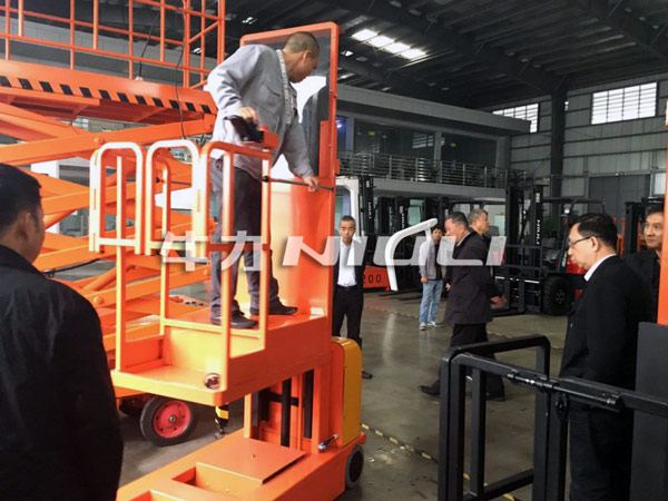 全電動(dòng)取料機(jī)